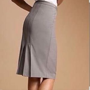 Gray pencil skirt with pleats